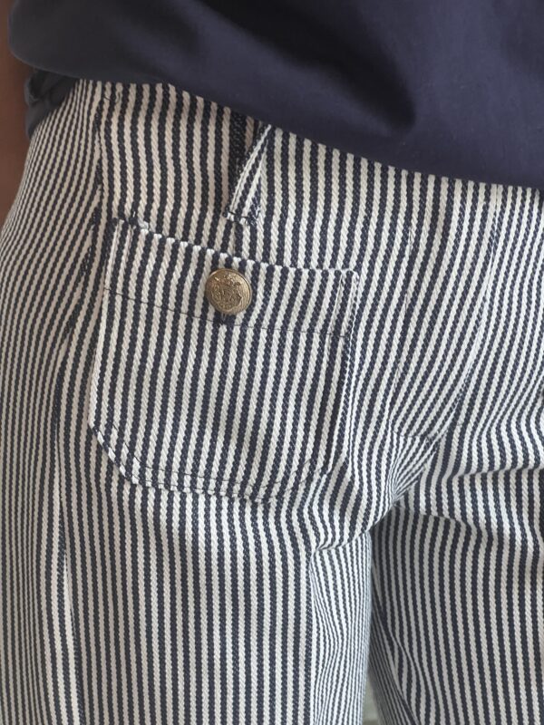 Pantalone righe bianco e blu - immagine 2