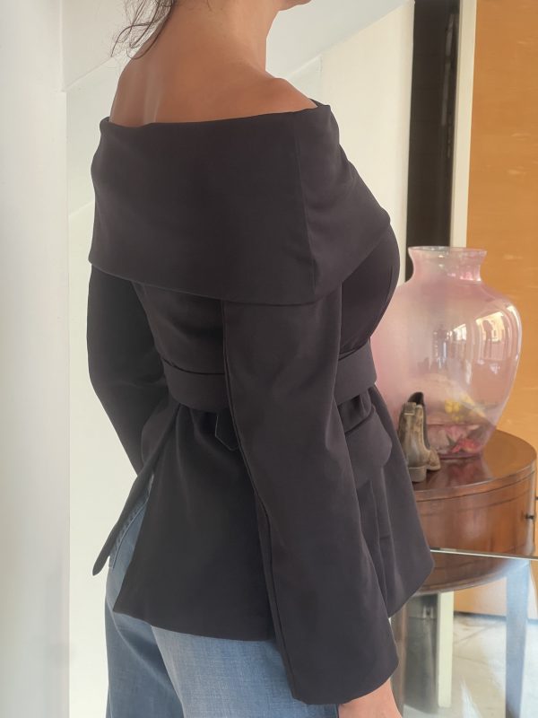 Giacca nera scollo shiffer - immagine 3
