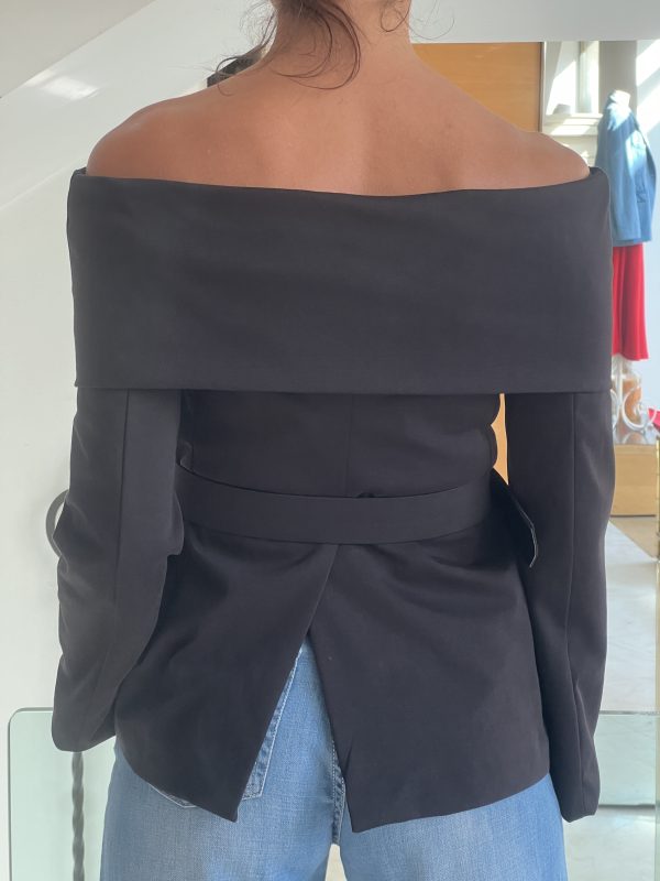 Giacca nera scollo shiffer - immagine 2