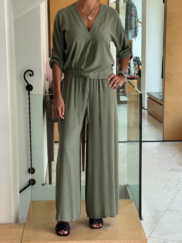 Set scolloa v pantalone verde militare