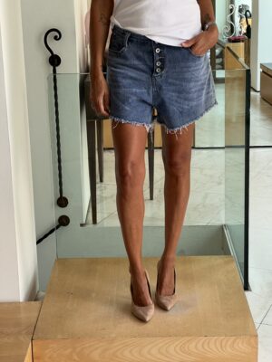Short denim