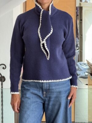 Pull fiocco blu